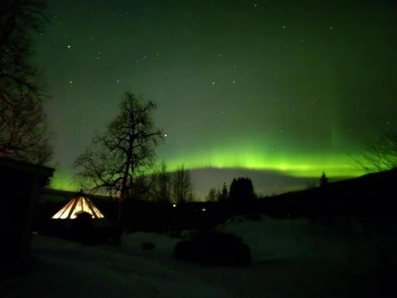 Hessdalen Ufocamp Apartman Vårhus Szoba fotó