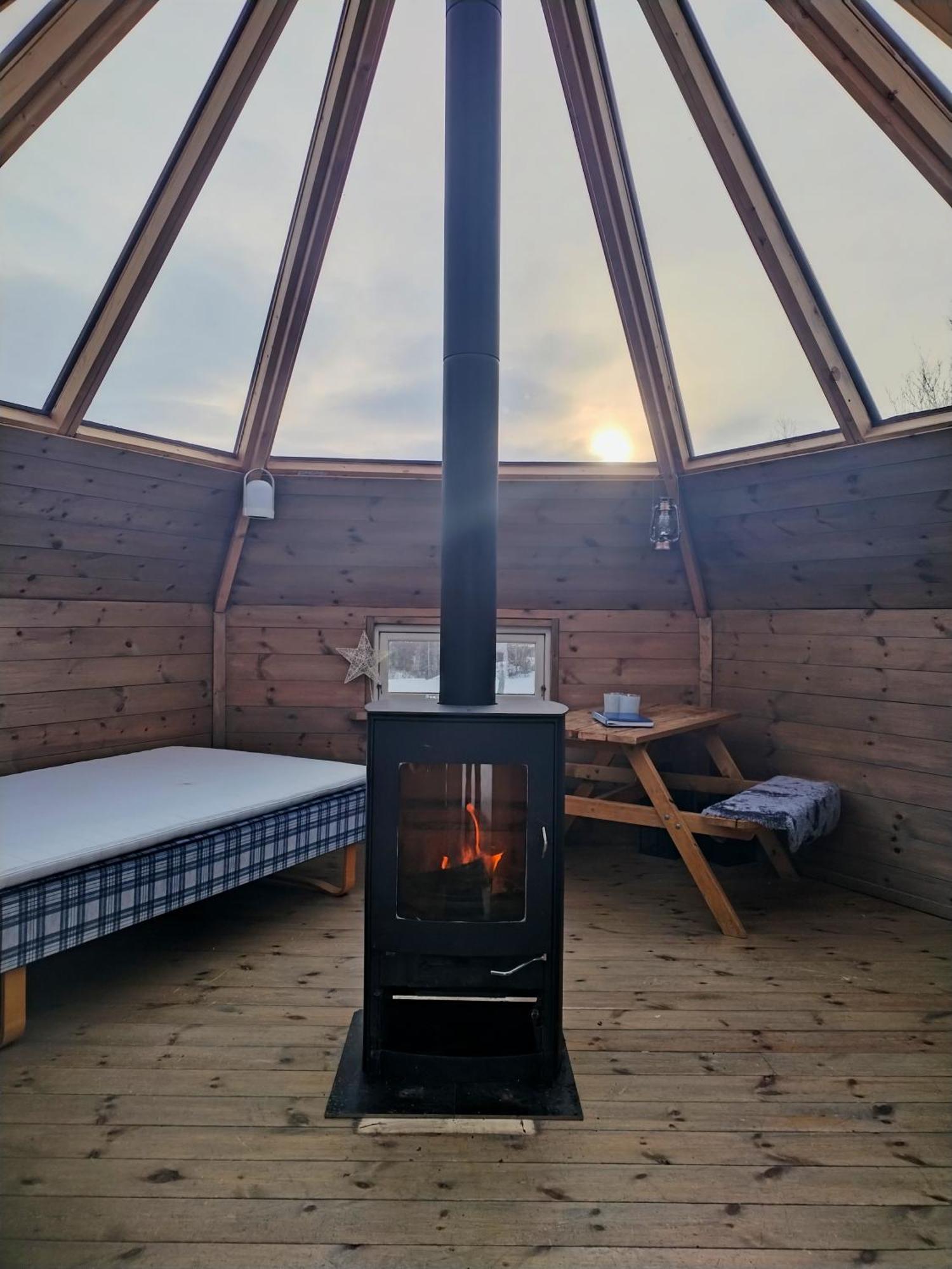 Hessdalen Ufocamp Apartman Vårhus Szoba fotó