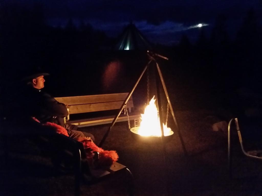 Hessdalen Ufocamp Apartman Vårhus Kültér fotó